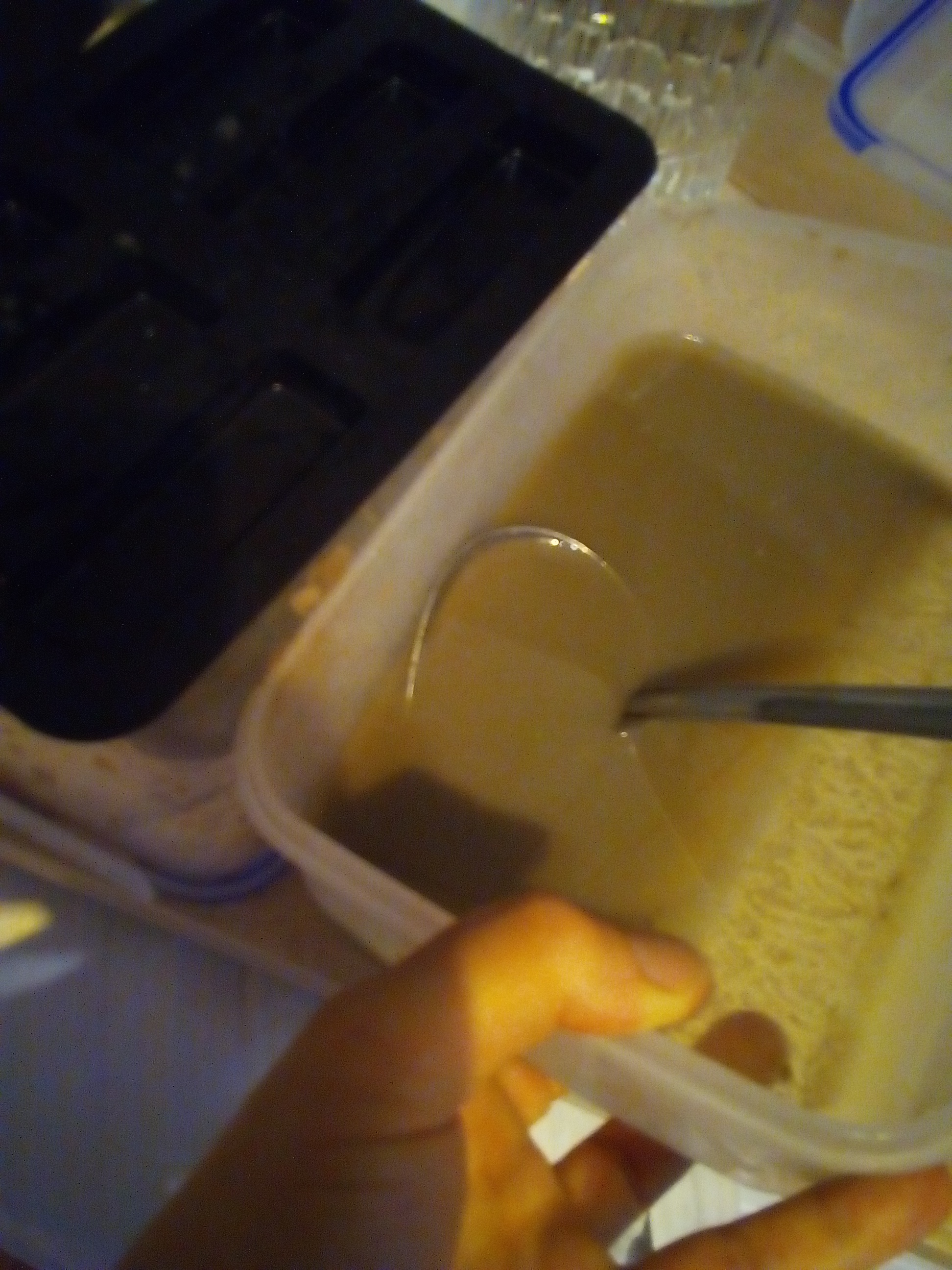 Included accessories showing silicone bar mold for granola bars, broth cubes, and herb paste freezing