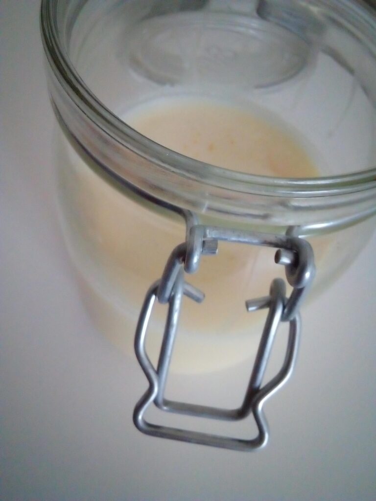 2.	How to filter goose fat using a paper filter and metal sieve after rendering.