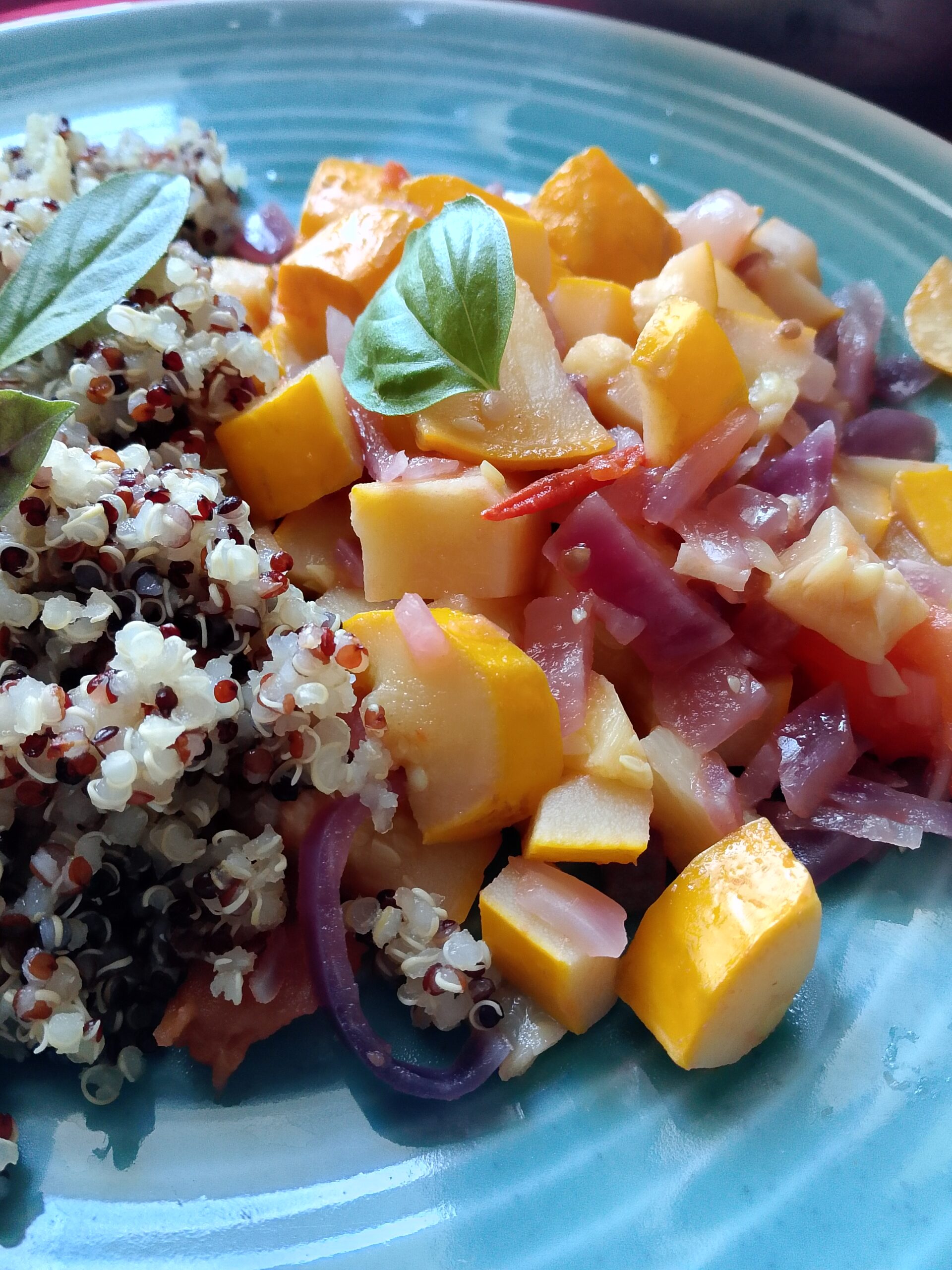 How to Cook Fresh Between Meetings: A 15-Minute Zucchini Tomato Skillet